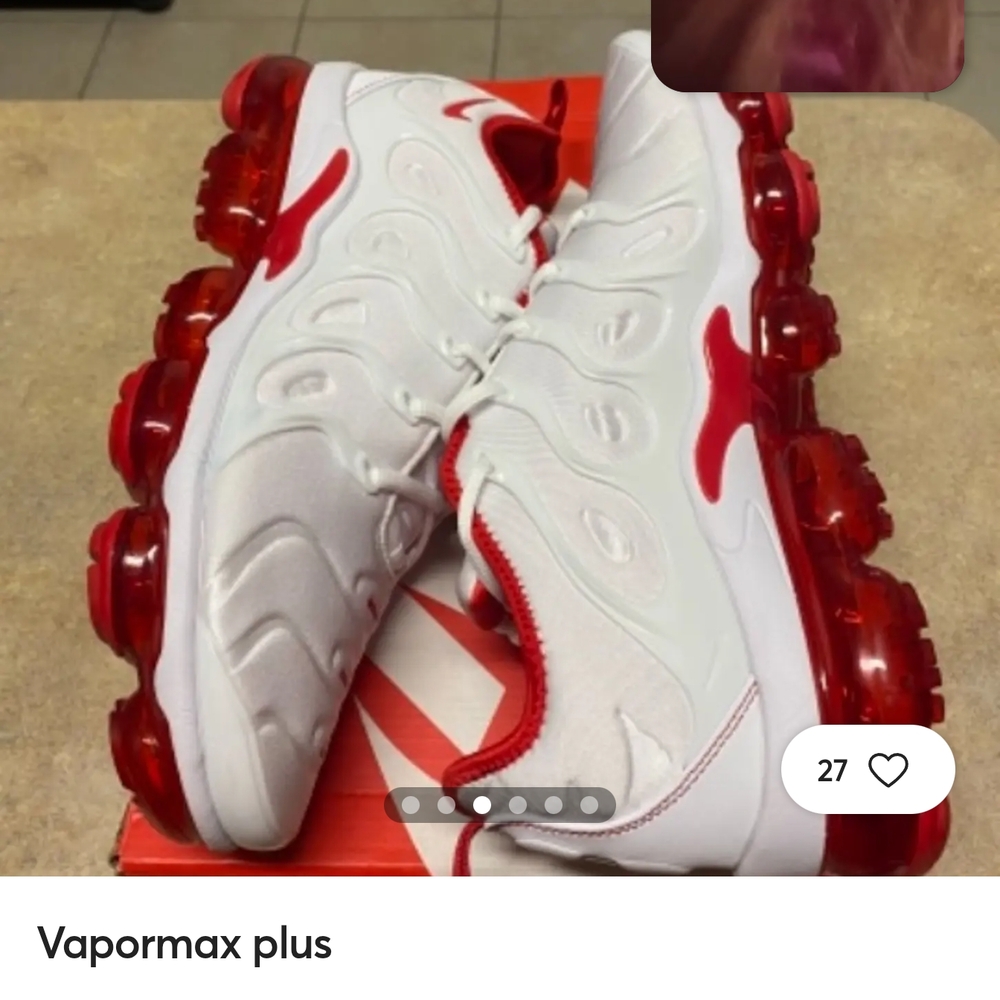 Nike Vapormax Plus White and Red Sneakers